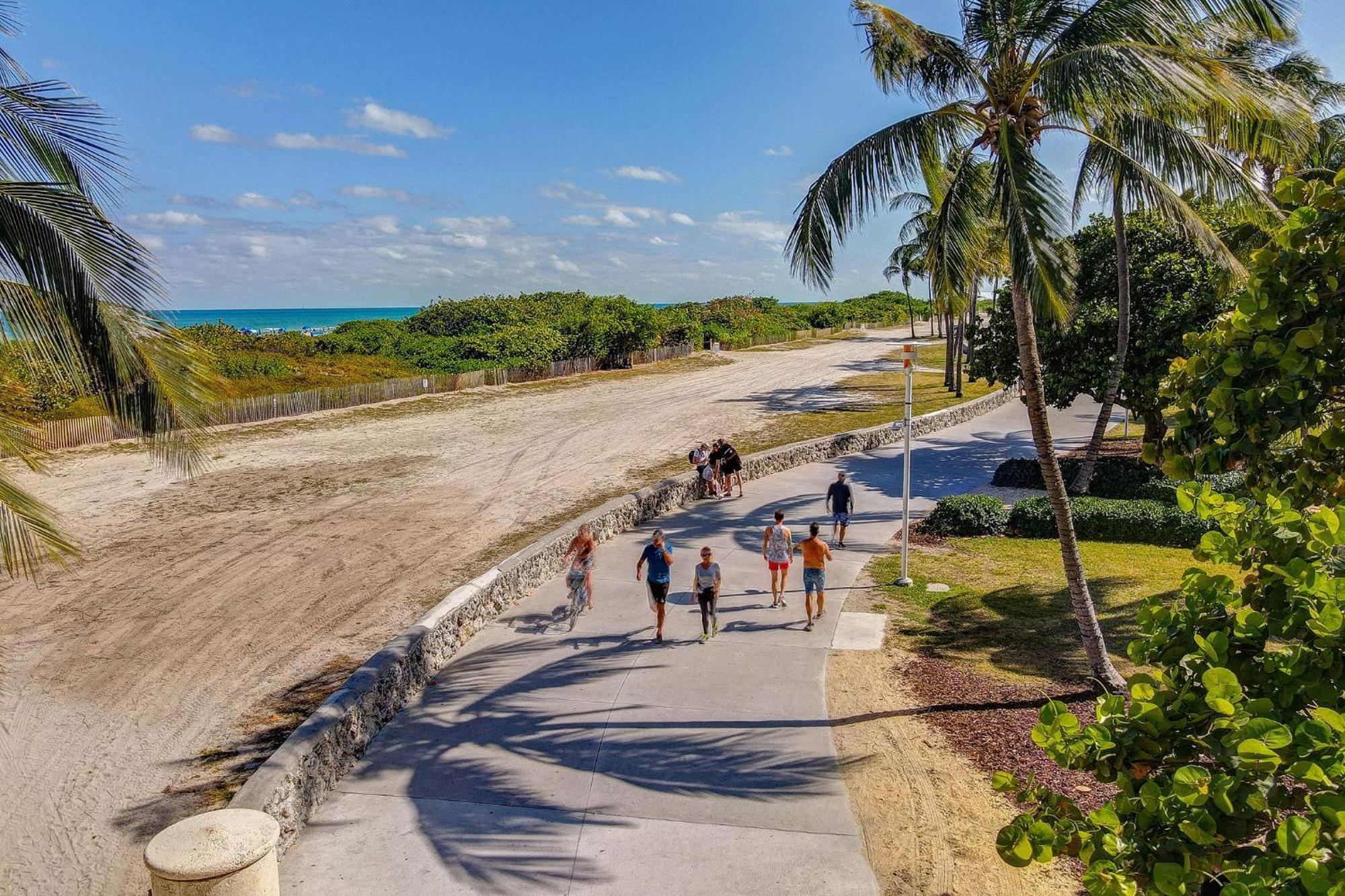 Deco Beachside Apt, W/2 Queen Beds, Washer/Dryer Miami Beach Exteriör bild