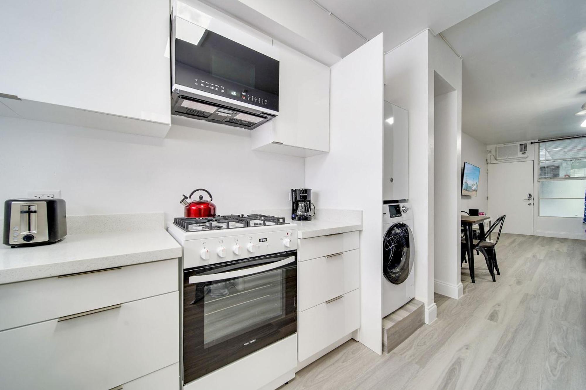 Deco Beachside Apt, W/2 Queen Beds, Washer/Dryer Miami Beach Exteriör bild