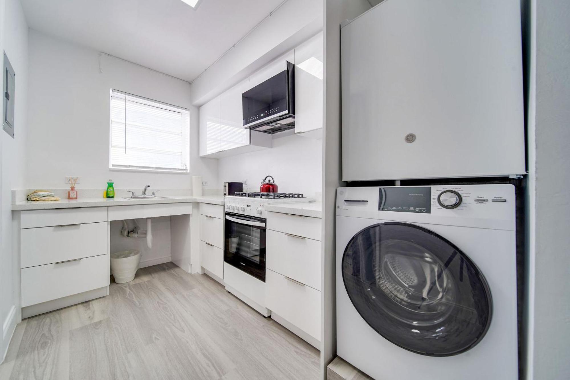 Deco Beachside Apt, W/2 Queen Beds, Washer/Dryer Miami Beach Exteriör bild